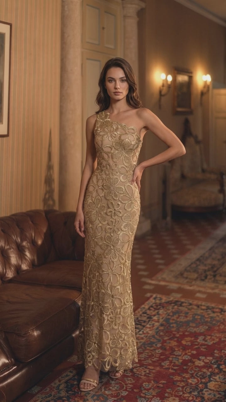 Look 17.